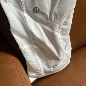 White Lululemon leggings. Size 10.